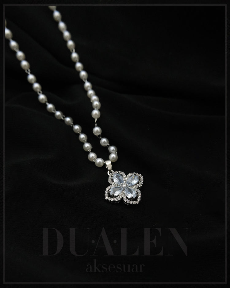 Perla Bloom İnci Kolye ( Silver )