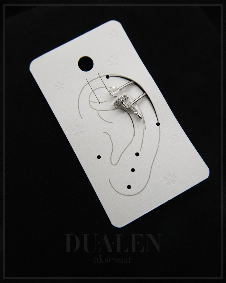 Zirkon Taşlı Kıkırdak Çelik Küpe ( Silver )