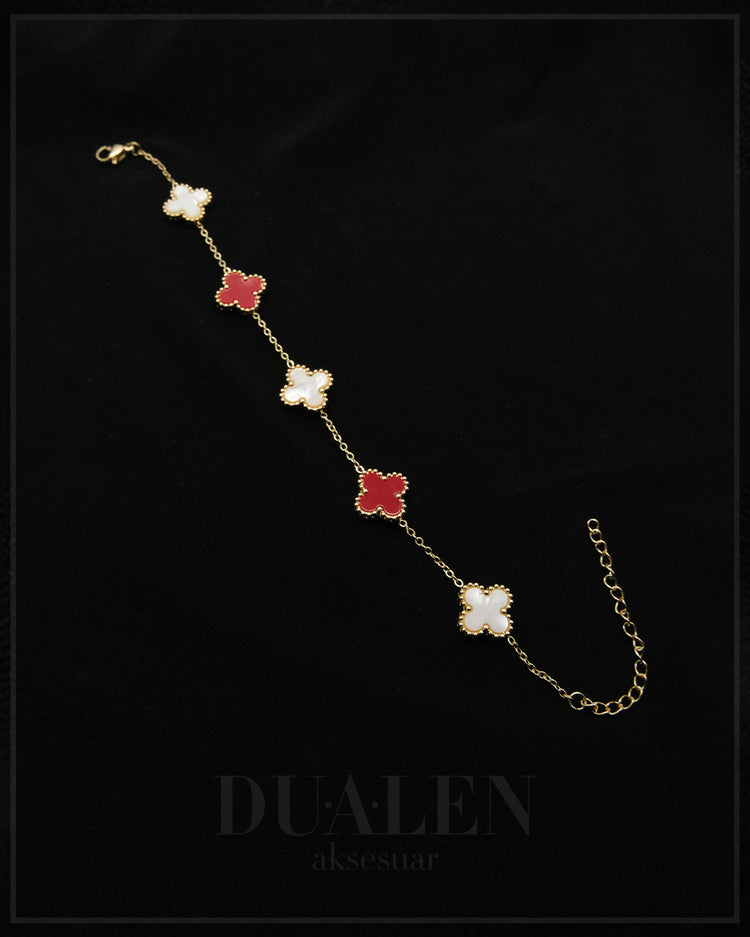 Kırmızı-Beyaz Yonca Çelik Bileklik ( Gold )